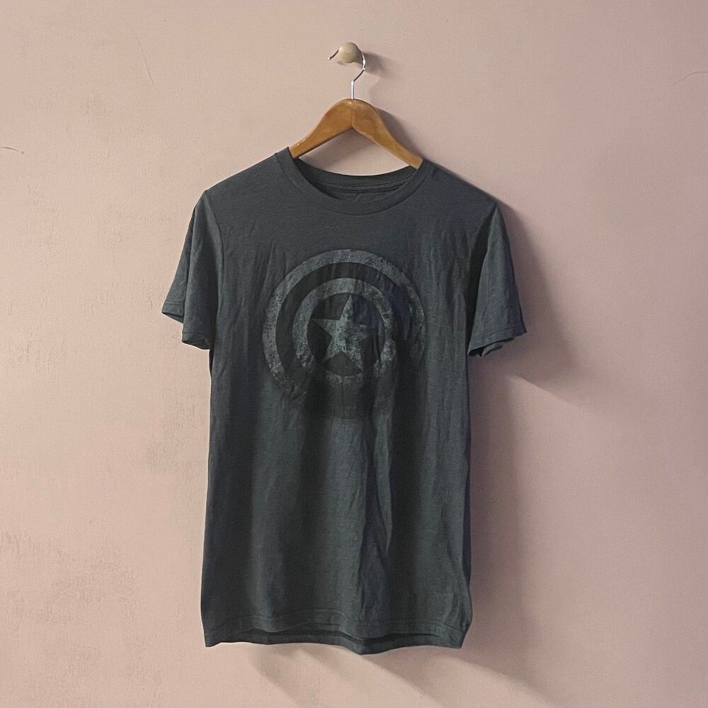 Marvel Gray Captain America T-Shirt Size S GUC
